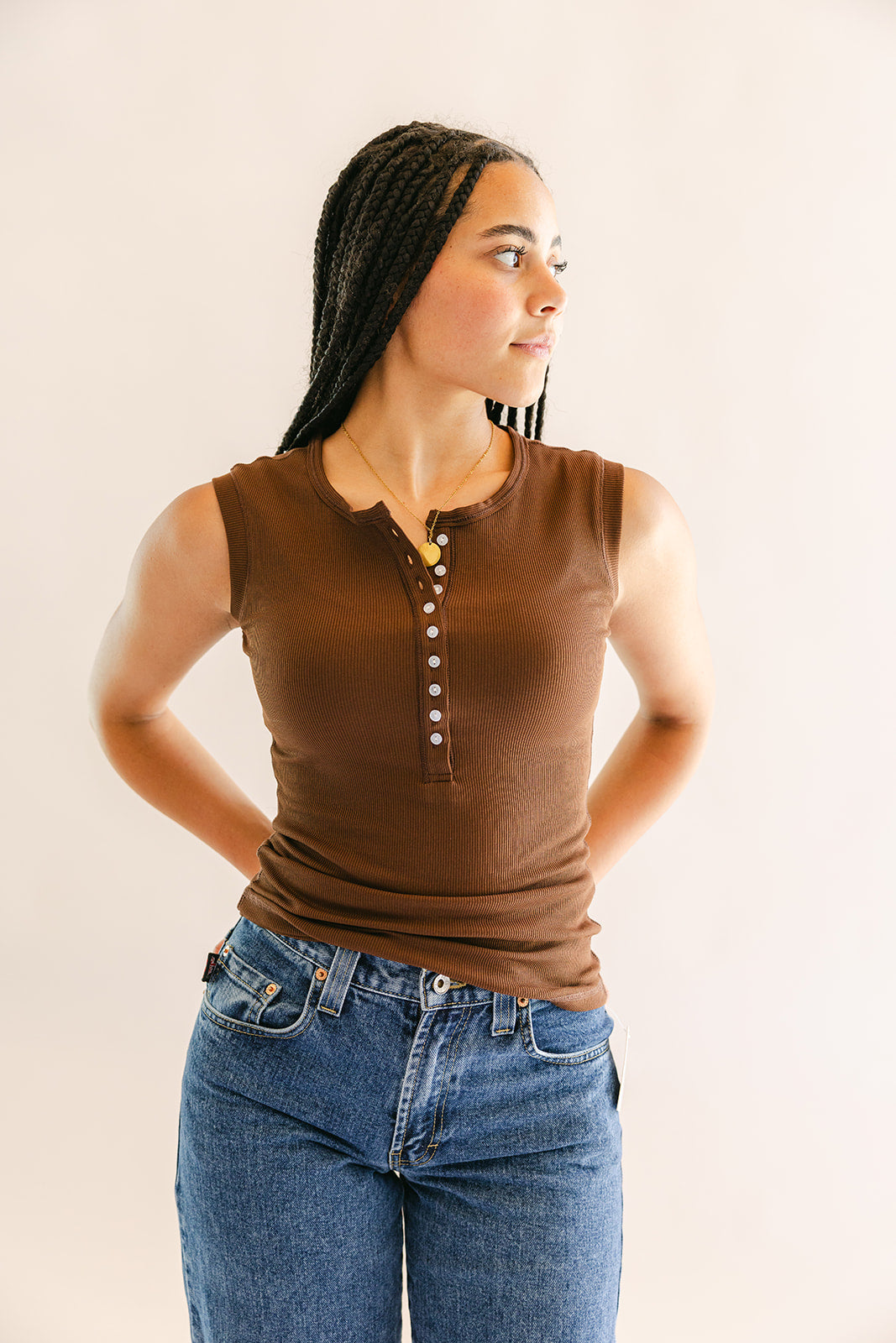 BACKORDER Brown Notion Tank