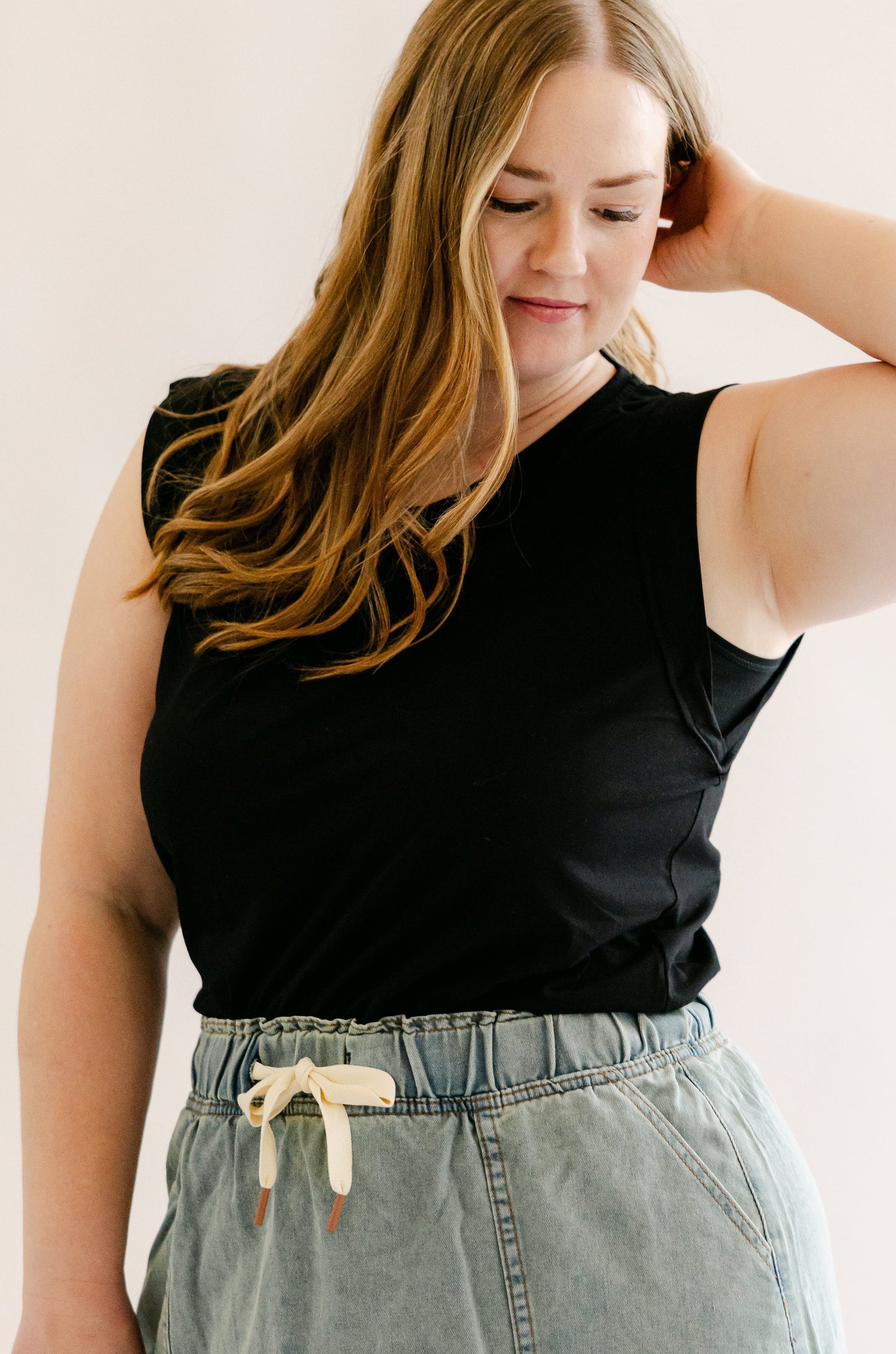 Black Essential Tank