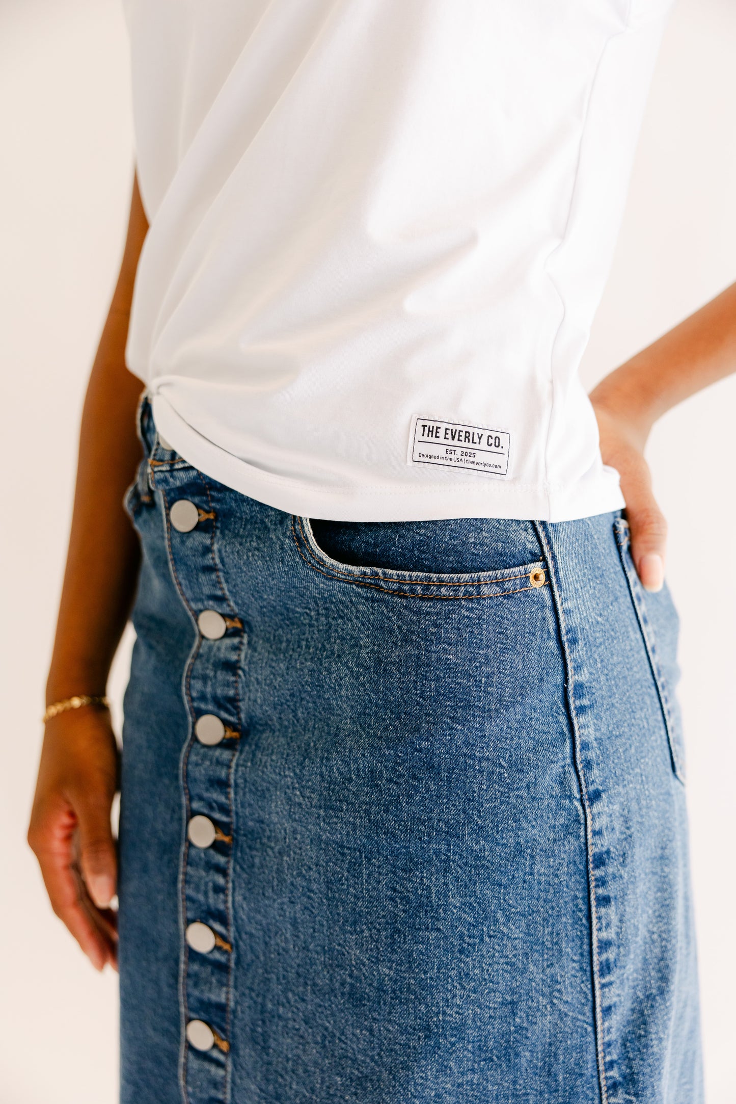 White Essential Tank